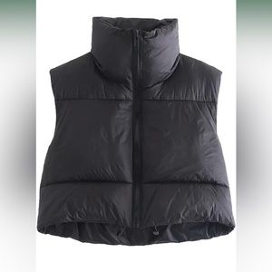 Black semi-cropped puffer vest